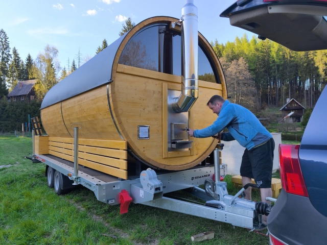 Sauna na břehu
